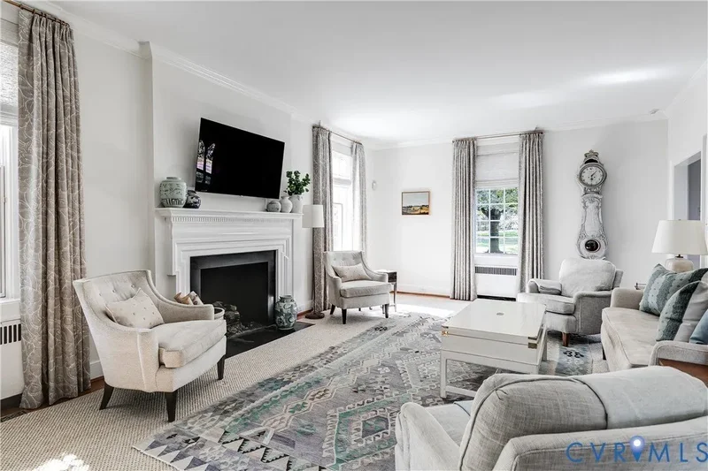 Renovated Richmond Classic in Coveted Windsor Farms