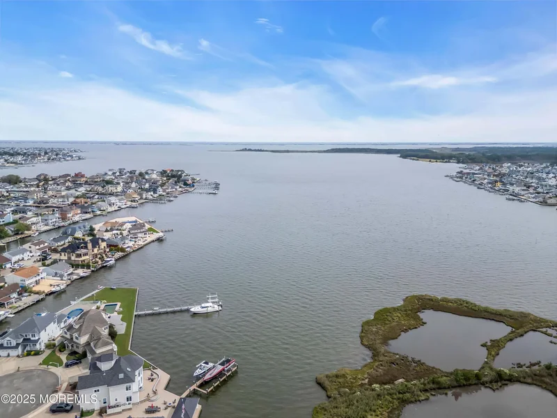 169 Shore Drive, Toms River, NJ 08753, Toms River, New Jersey, United States. - Photo 29