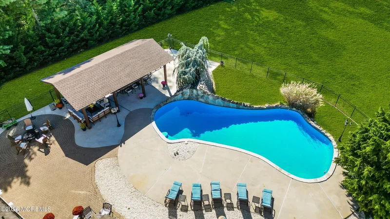 1 Fountayne Lane, Manalapan, NJ 07726, Manalapan Township, New Jersey, United States. - Photo 68