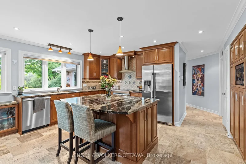 24 Doris Avenue, Ottawa, Ontario, Canada. - Photo 5