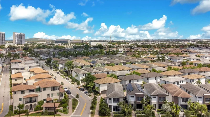 8279 NW 43rd St, Miami Springs, Florida, United States. - Photo 16
