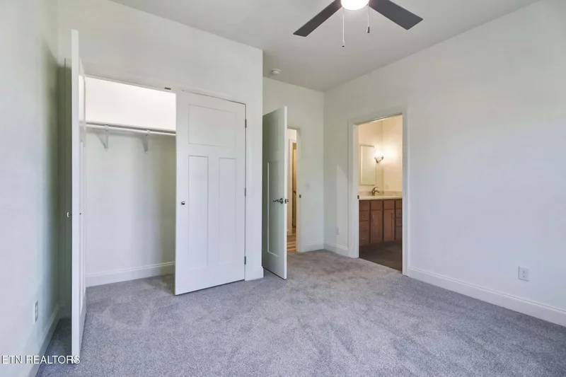 565 Grassland Rd, Crossville, TN 38572, Crossville, Tennessee, United States. - Photo 34