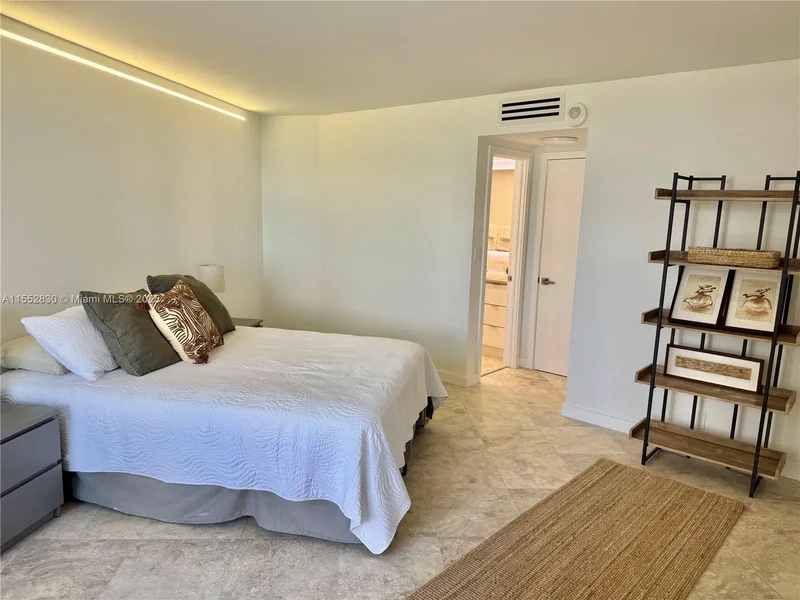 1111 Crandon Blvd A404, Key Biscayne, FL, 33149, USA, Key Biscayne, Florida, United States. - Photo 36