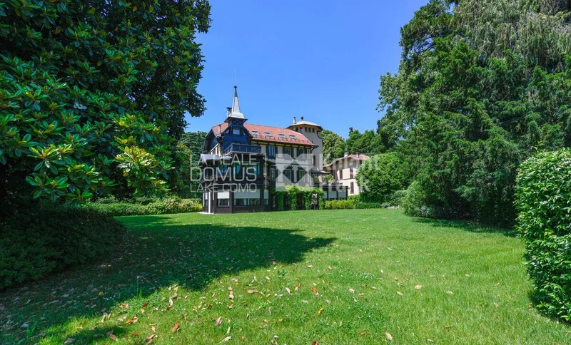 Via Per Cernobbio, 22100 Como CO, Italy, Como, Lombardy, Italy. - Photo 22