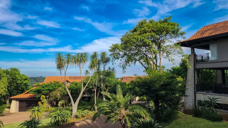 Gorgeous Townhouse Where Luxury And Nature Come Together!