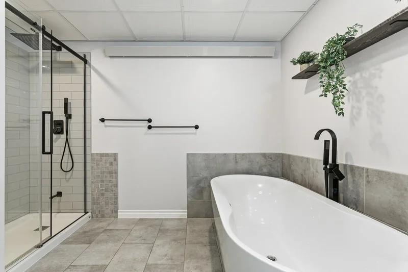 265 Rue Rosedale, Ayer's Cliff, Quebec, Canada. - Photo 4