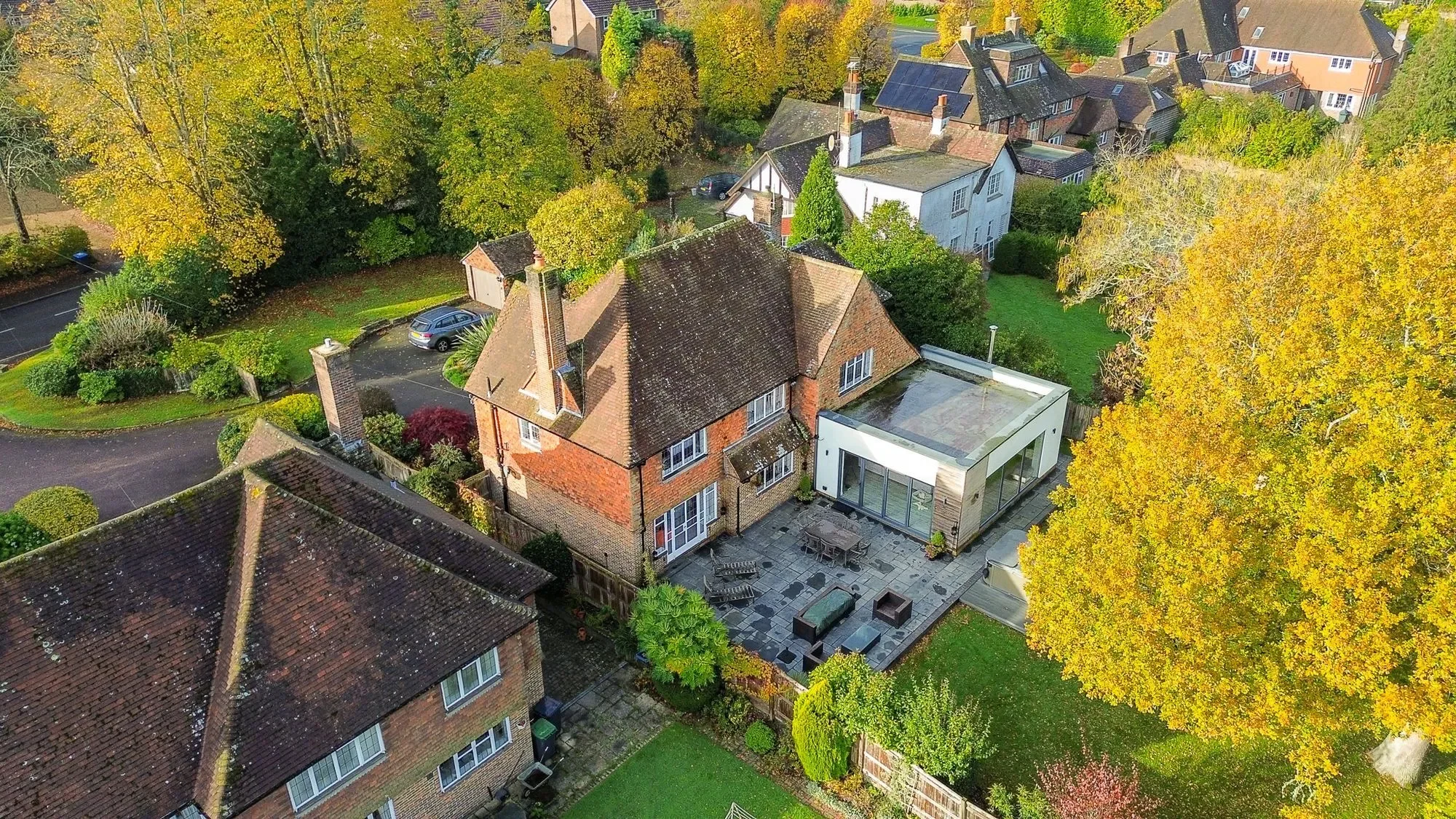 Exterior photo 8