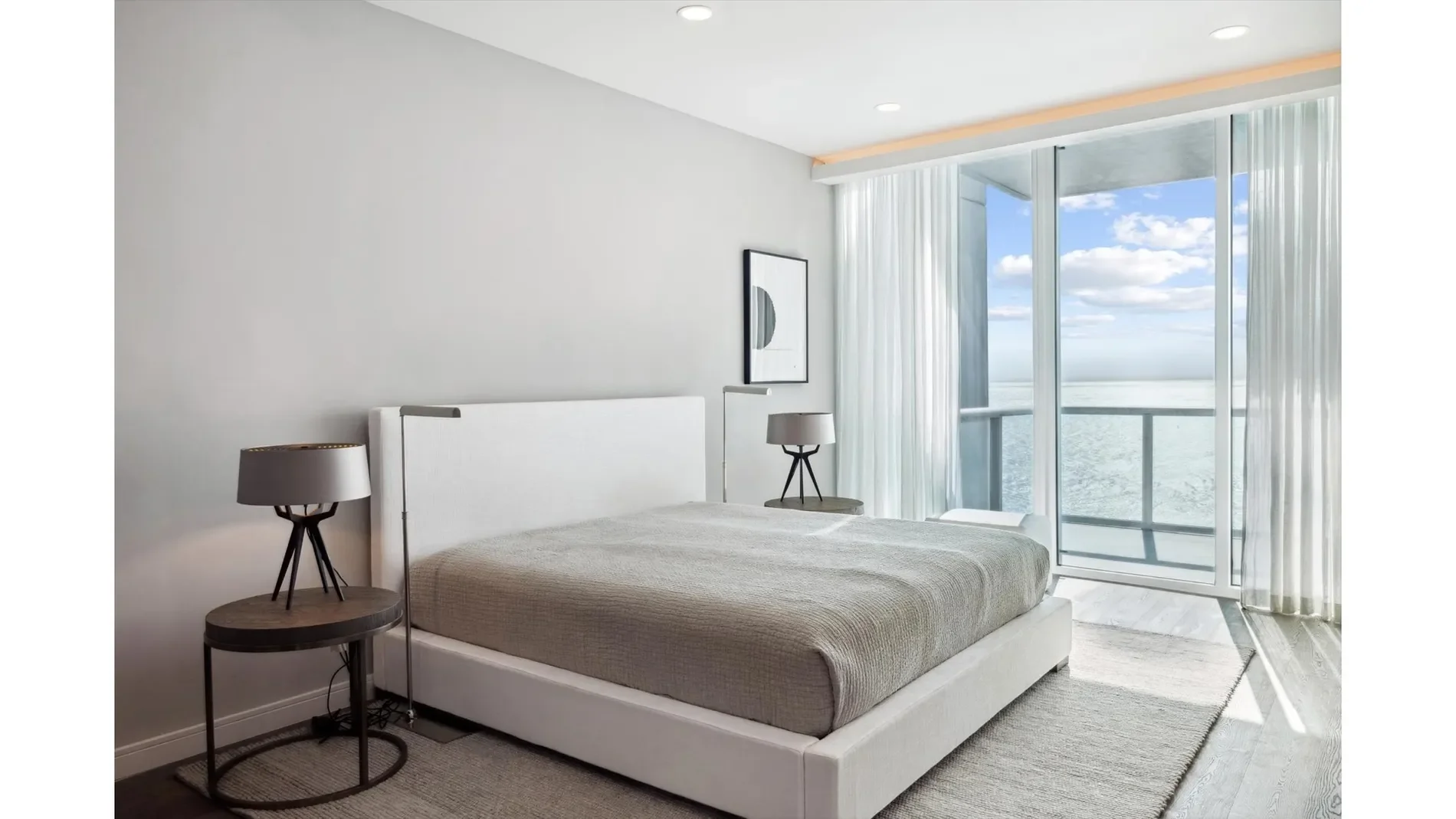 100 S Pointe Dr, Miami Beach, Florida, United States. - Photo 19