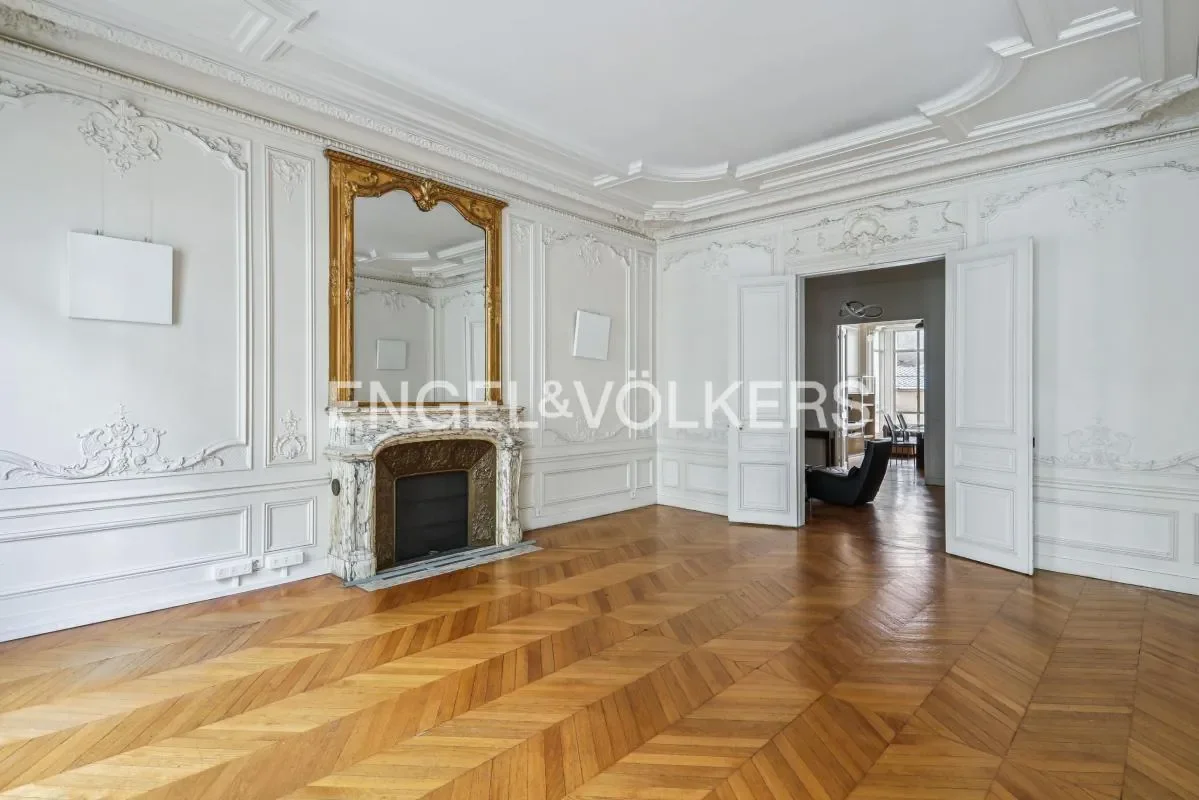 Gallery photo 3