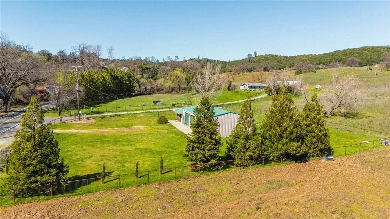 18525 Rawhide Rd, Jamestown, CA 95327, Jamestown, California, United States. - Photo 21