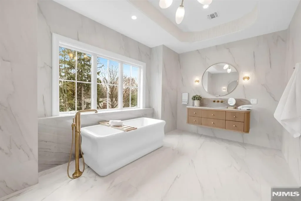 121 Jacquelin Avenue, Ho-Ho-Kus, New Jersey, United States. - Photo 23