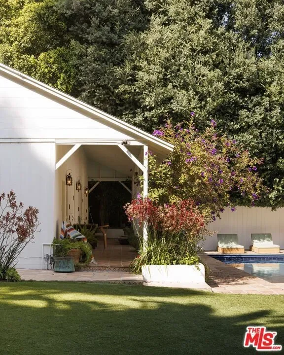 659 E Channel Road, Santa Monica, California, United States. - Photo 17