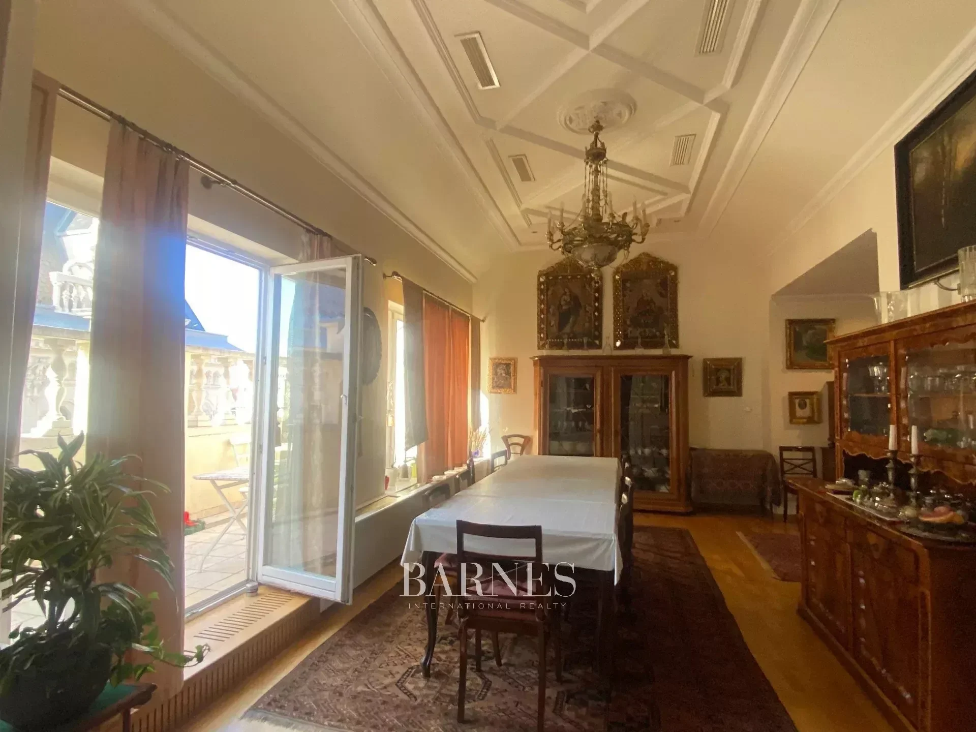 Gallery photo 1