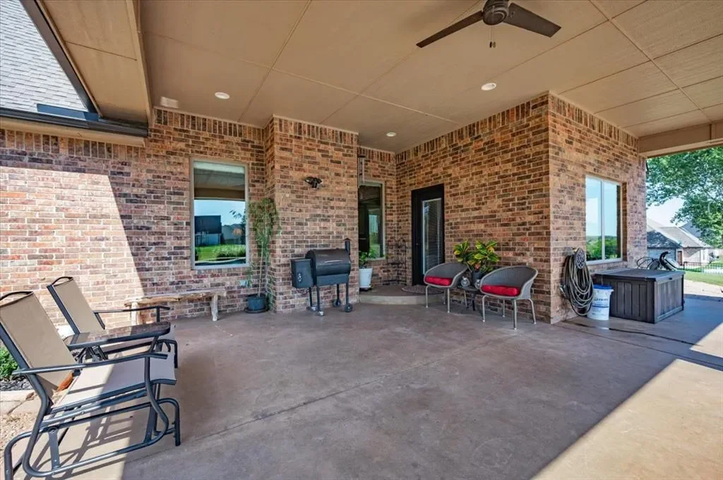 1582 High Ridge Drive, Blanchard, OK 73010, Blanchard, Oklahoma, United States. - Photo 32