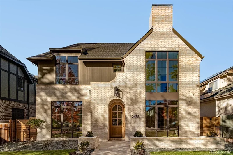 Single Family Residence in Denver