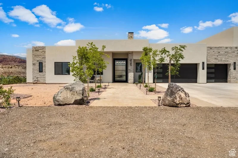 226 W SHINARUMP CIR, Leeds, Utah, United States. - Photo 4