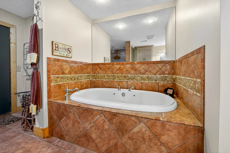 7843 W Hwy 382, Ellijay, GA 30540, Ellijay, Georgia, United States. - Photo 77