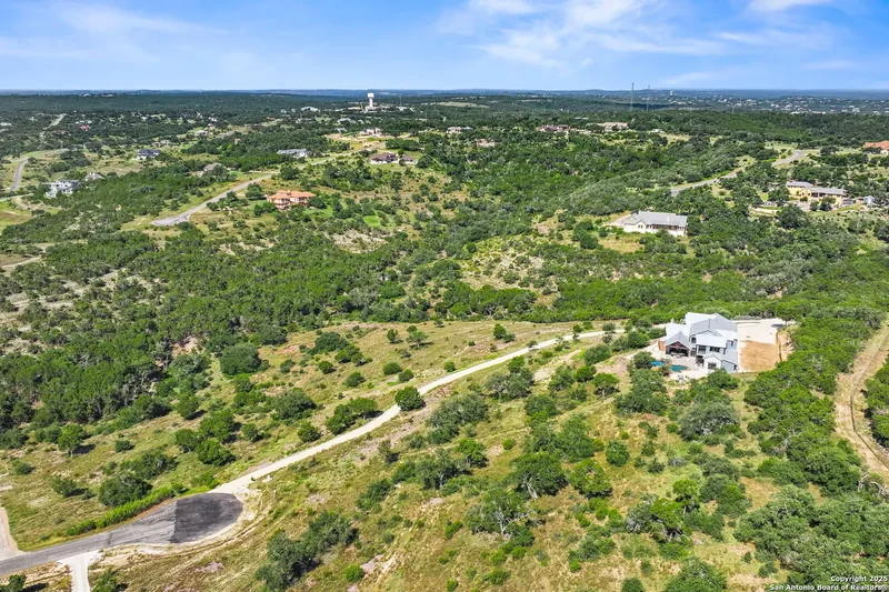 1023 Comanche Rdg, New Braunfels, TX 78132, New Braunfels, Texas, United States. - Photo 31