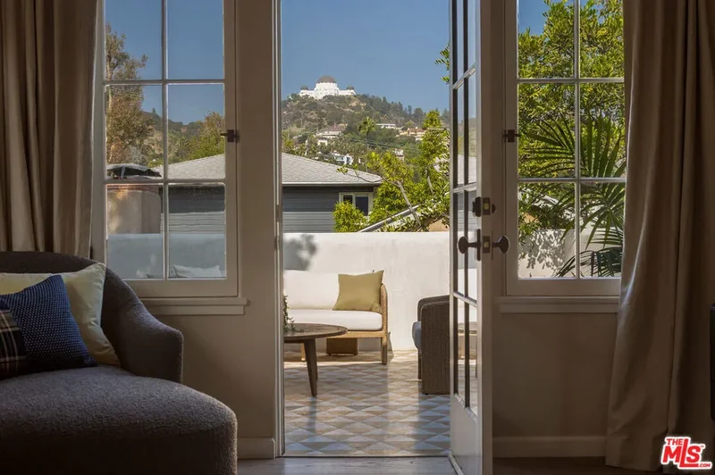 1982 N Normandie Avenue, Los Angeles, California, United States. - Photo 9