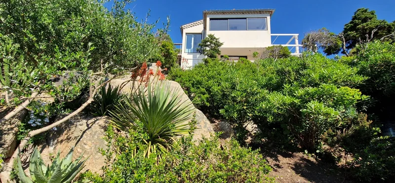 Hyères, Provence-Alpes-Côte d'Azur, France. - Photo 46