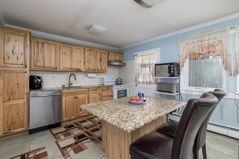 1 Varney Ave, Huntington Station, NY 11746, Huntington Station, New York, United States. - Photo 26