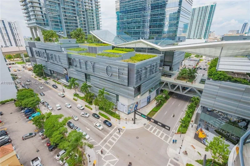 801 S Miami Ave, Miami, FL 33130, Miami, Florida, United States. - Photo 44