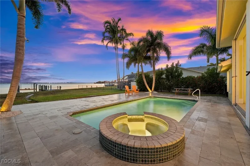 264 Bayshore Drive, Cape Coral, FL 33904, Cape Coral, Florida, United States. - Photo 47