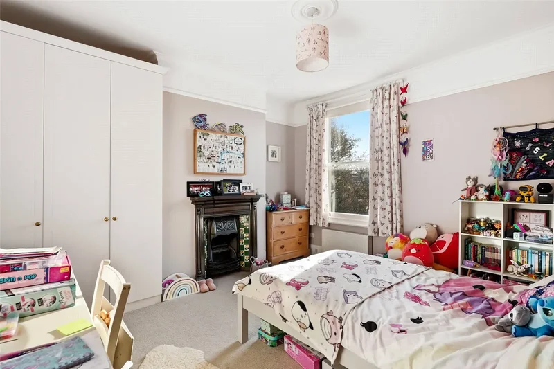Kingston Road, Teddington, Teddington, England, United Kingdom. - Photo 12