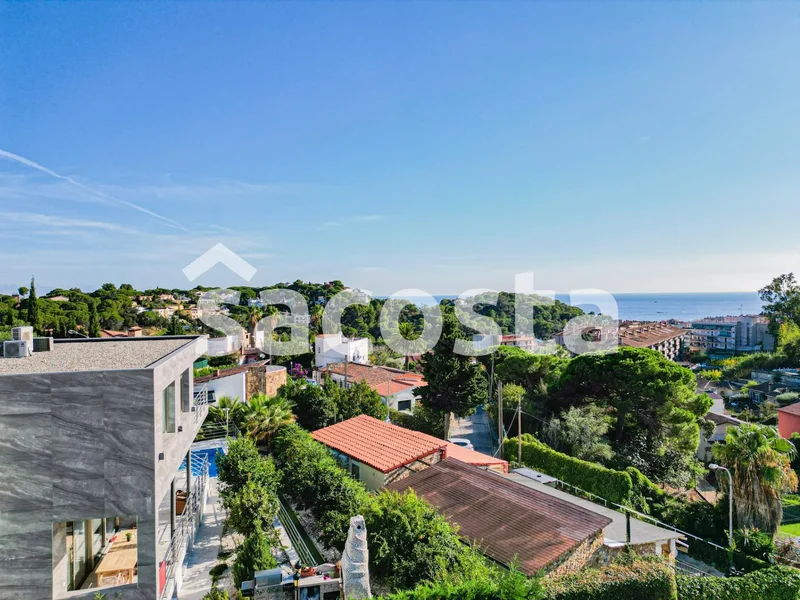 Exclusive Villa In Roca Grossa, Lloret De Mar