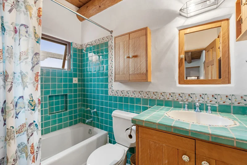 61 Calle San Martin , Santa Fe, NM 87506, Santa Fe, New Mexico, United States. - Photo 4