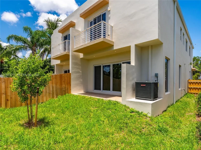 1720 SW 20th St, Fort Lauderdale, Florida, United States. - Photo 29