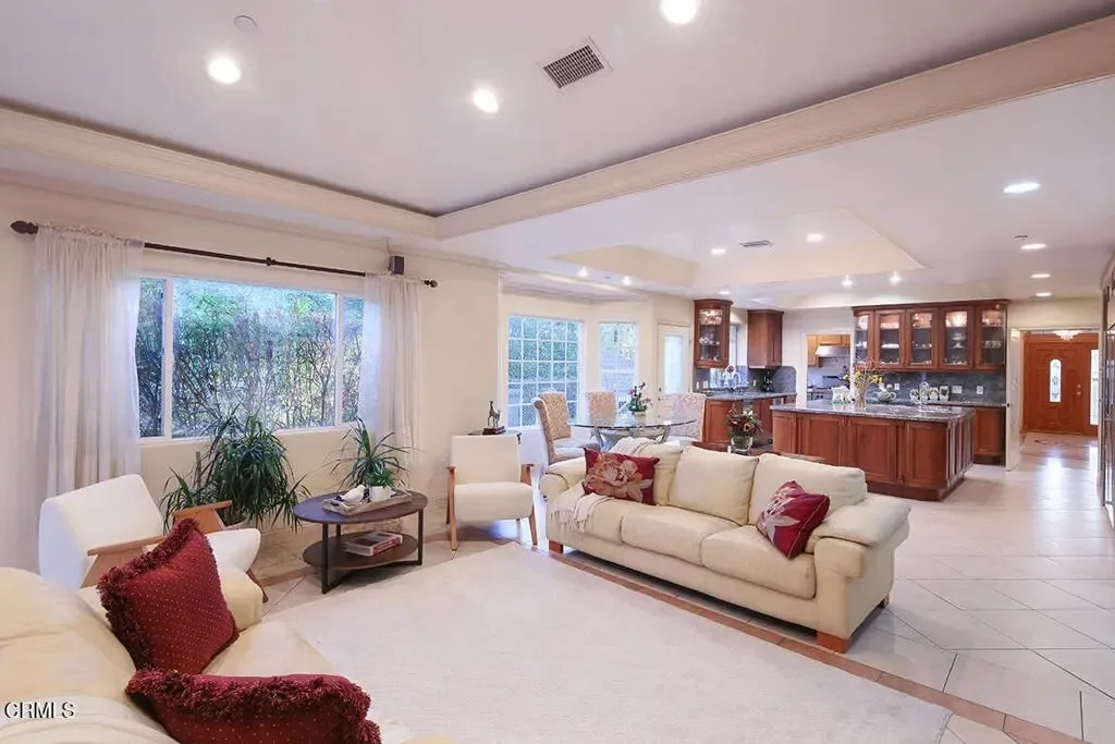 426 N Canyon Boulevard, Bradbury, California, United States. - Photo 13