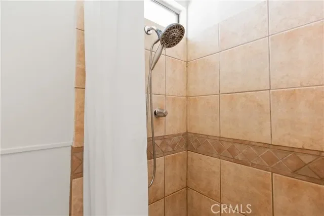 979 N Gardena, Rialto, CA 92376, Rialto, California, United States. - Photo 9