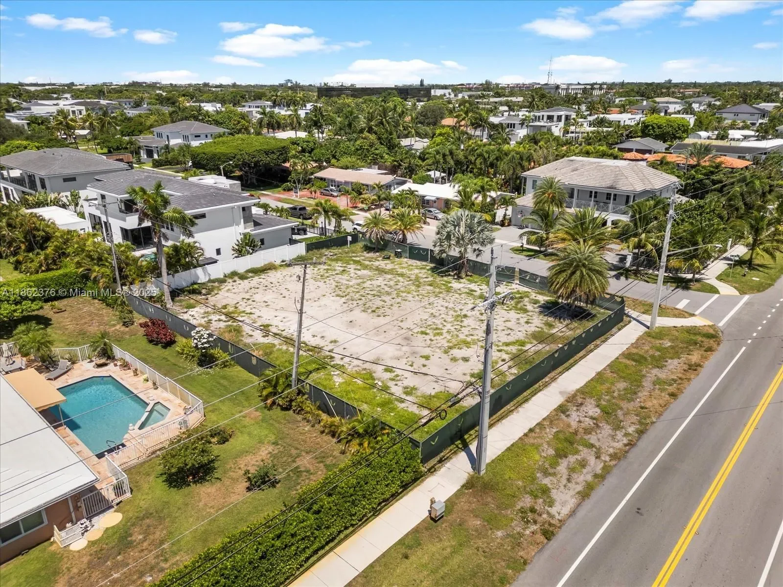 498 NE 10th St, Boca Raton, Florida, United States. - Photo 3