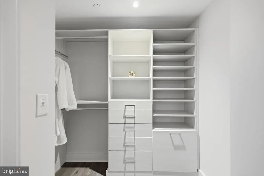 Gallery photo 6