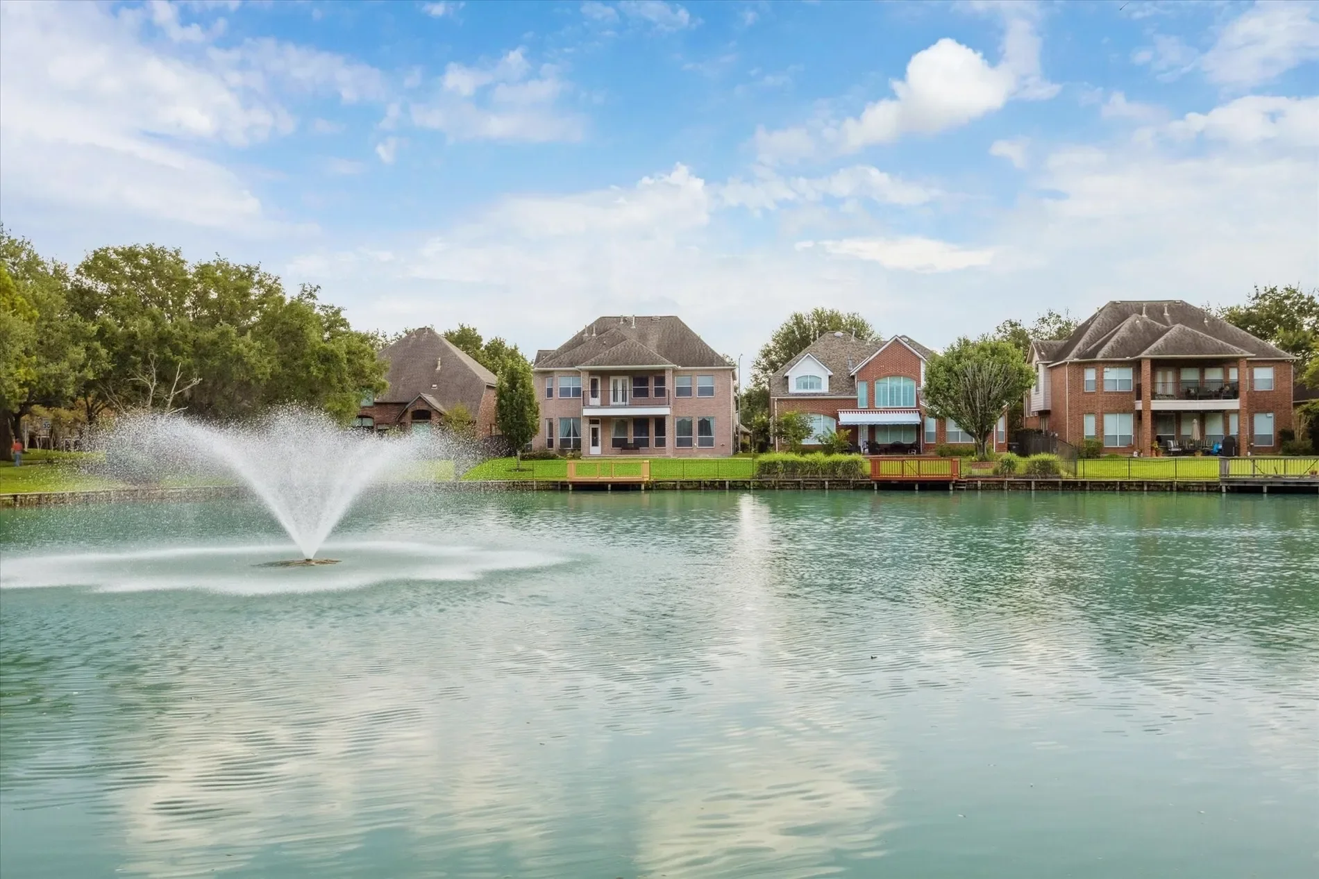 423 Brook Shore Court, Sugar Land, TX 77478, Sugar Land, Texas, United States. - Photo 38