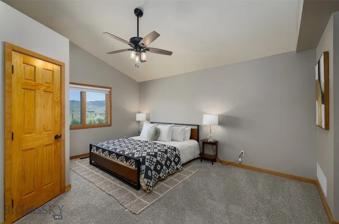 138 Inverness, Livingston, Montana, United States. - Photo 14