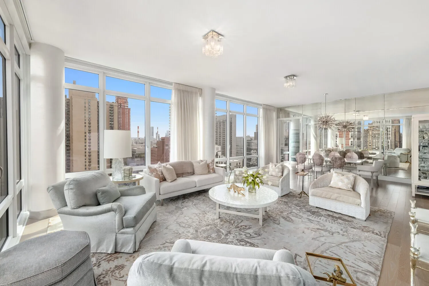 The Charles, 1355 FIRST AVE, New York, New York, United States. - Photo 3