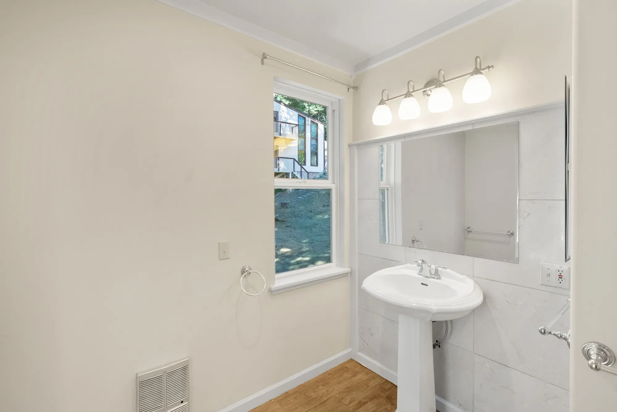 50 Ocean View Road , Los Gatos, CA 95033, Los Gatos, California, United States. - Photo 16