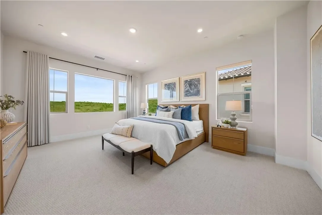 122 Mossvine, Irvine, California, United States. - Photo 16