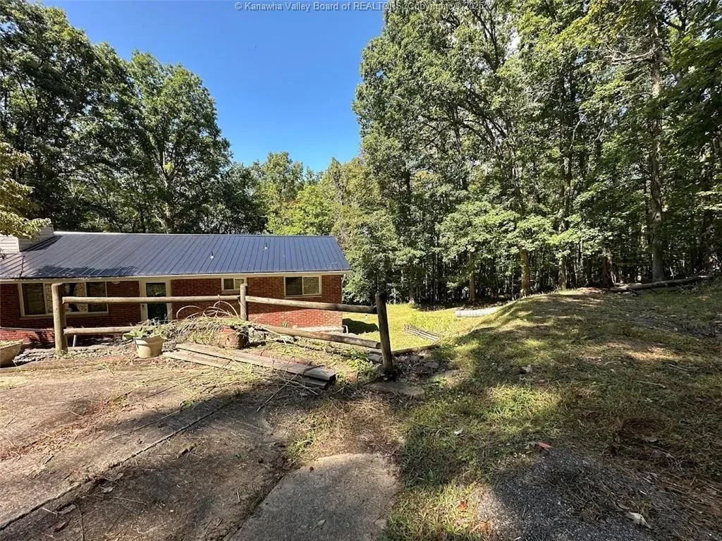 2145 Smith Rd., Charleston, WV 25314, Charleston, West Virginia, United States. - Photo 39