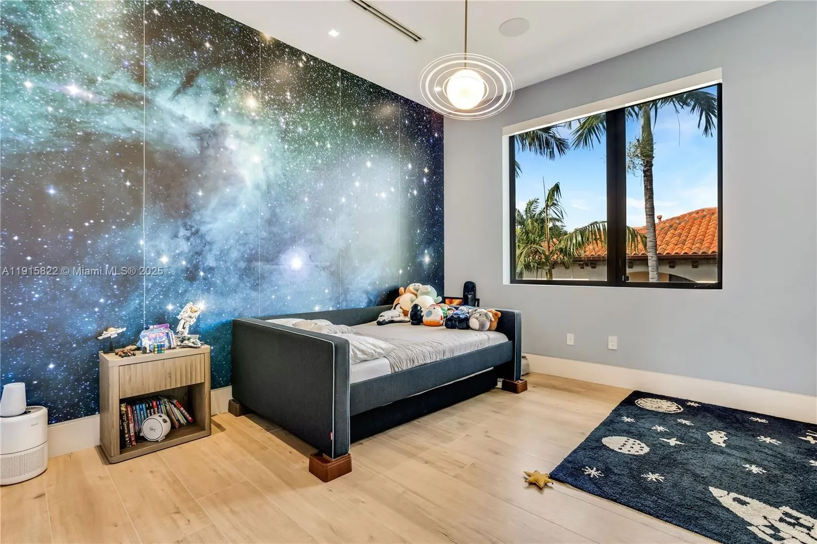 9045 Hawthorne Ave, Bal Harbour, Florida, United States. - Photo 36
