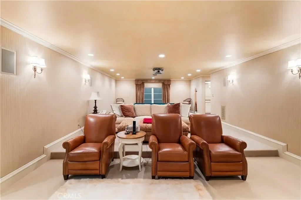 64 Laurel Drive, Rolling Hills, California, United States. - Photo 19