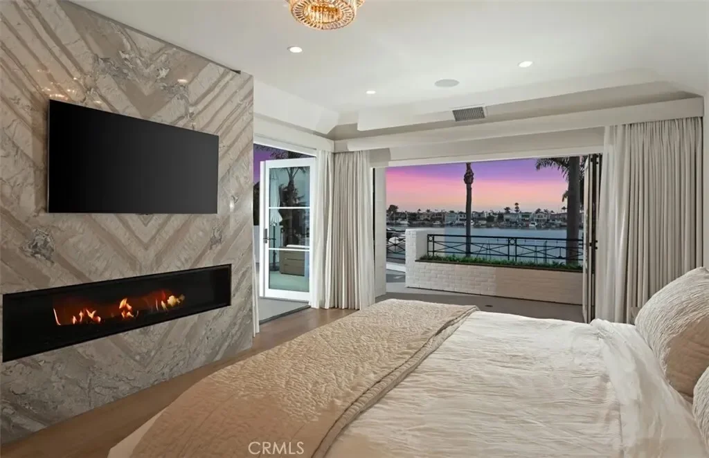 2401 Bayshore Drive, Newport Beach, California, United States. - Photo 29