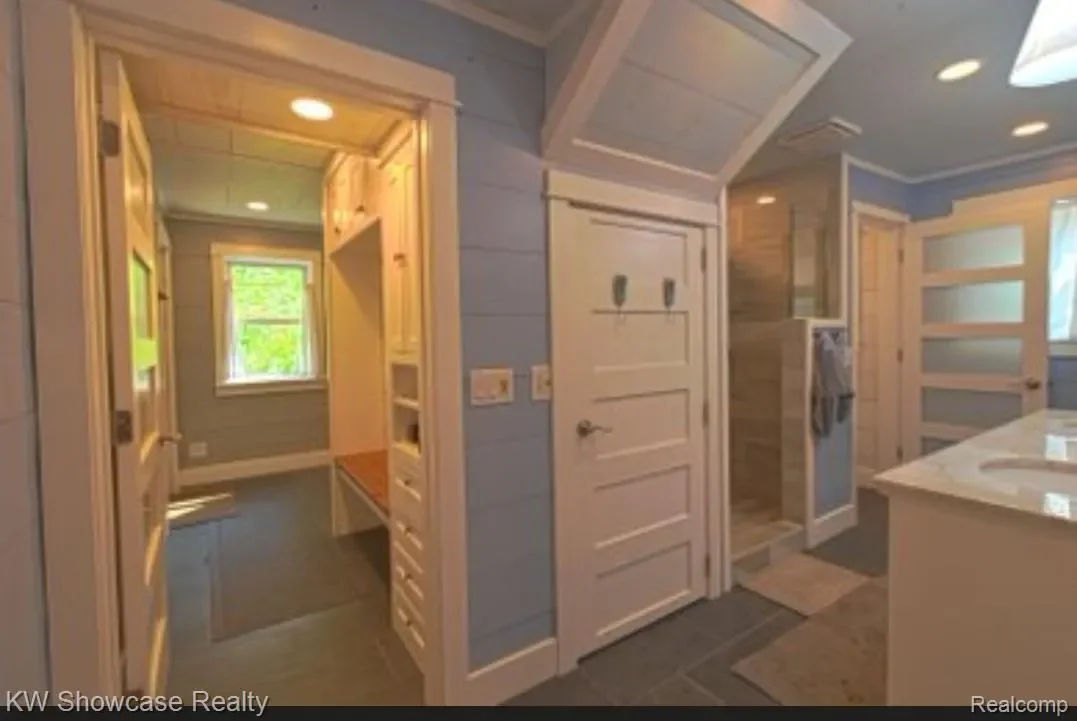 Gallery photo 3