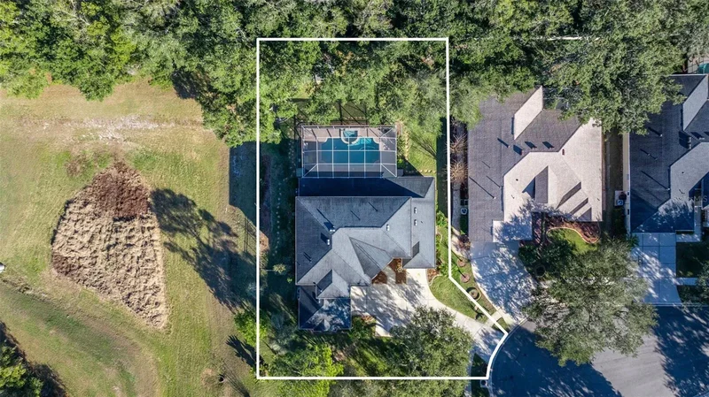 2102 CHESTNUT FOREST DRIVE, TAMPA, FL 33618, Tampa, Florida, United States. - Photo 6