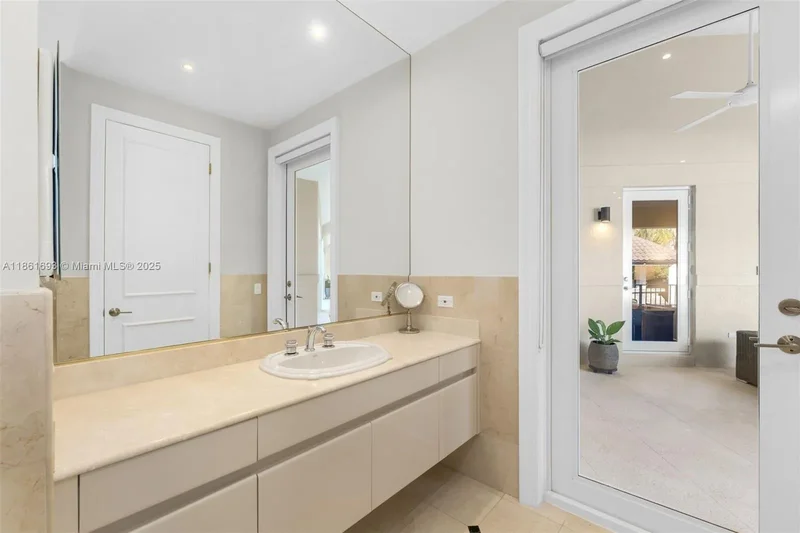 12801 Old Cutler Rd, Coral Gables, Florida, United States. - Photo 26