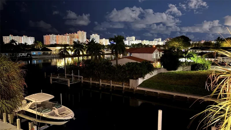 3100 NE 47th Ct 305, Fort Lauderdale, Florida, United States. - Photo 16