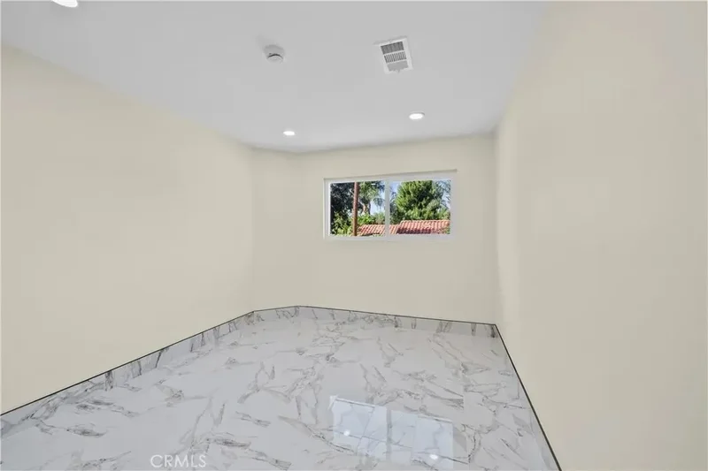 10005 Sepulveda, Los Angeles, California, United States. - Photo 22