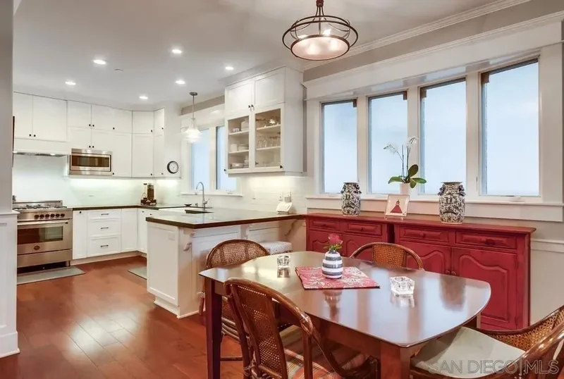 240 B Avenue, Coronado, California, United States. - Photo 50